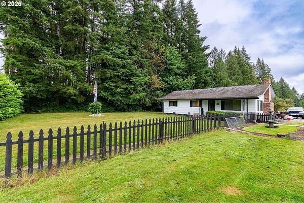 3.1 Acres of Land with Home for Sale in Onalaska, Washington