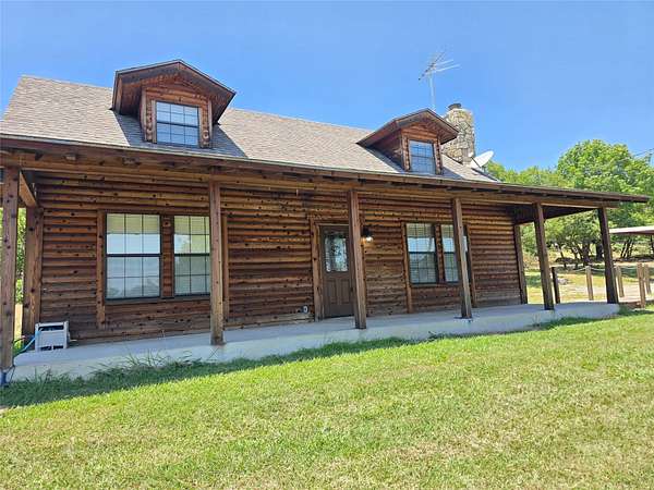 2 Acres of Land with Home for Lease in Azle, Texas