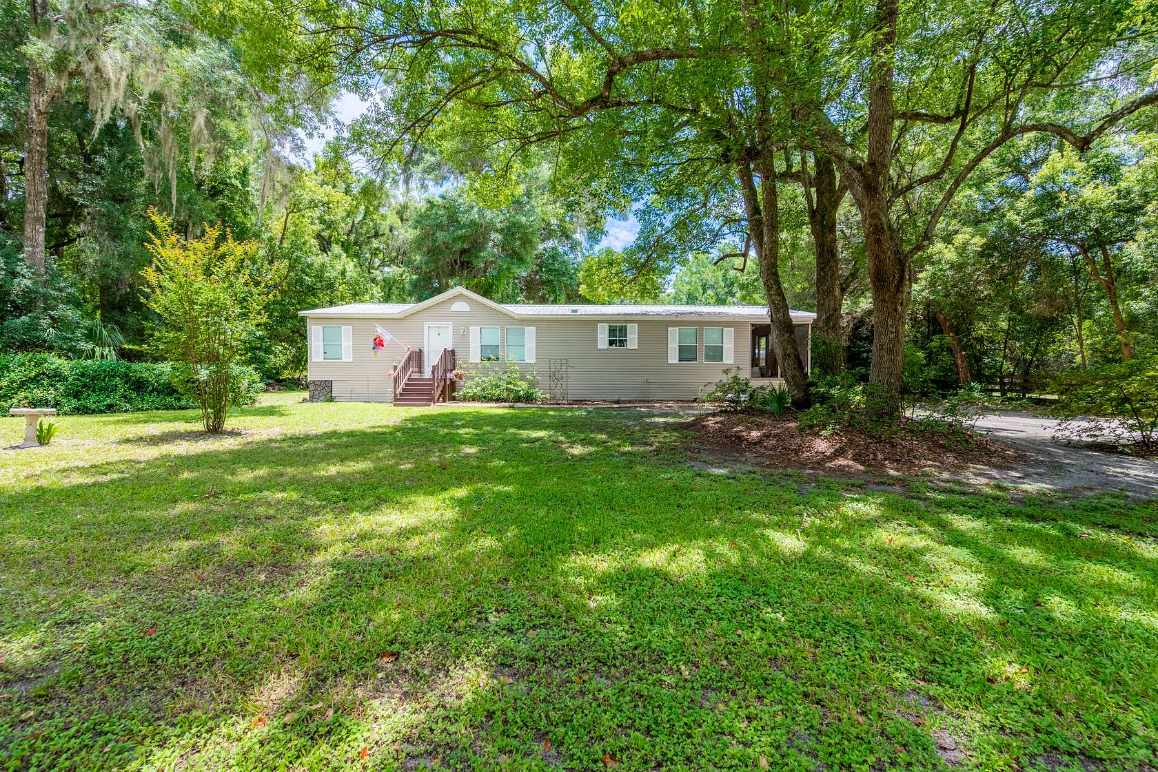 3.1 Acres of Land with Home for Sale in Williston, Florida