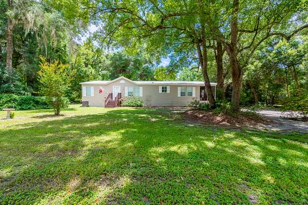 3.1 Acres of Land with Home for Sale in Williston, Florida