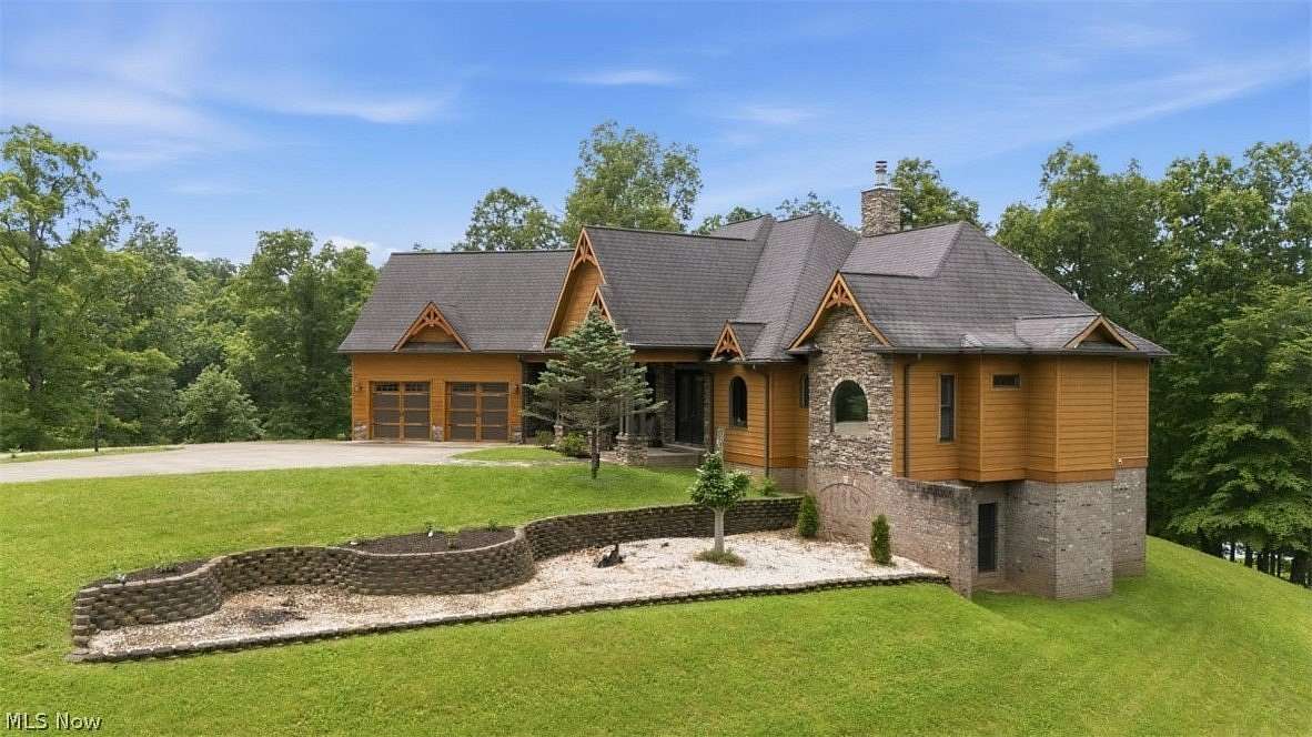 804 Acres of Land with Home for Sale in Elizabeth, West Virginia