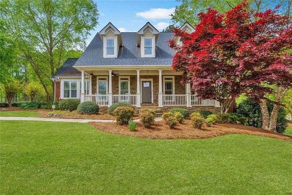 1.58 Acres of Land with Home for Lease in Loganville, Georgia