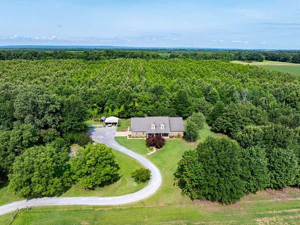 27 Acres of Land with Home for Sale in Newport, Arkansas