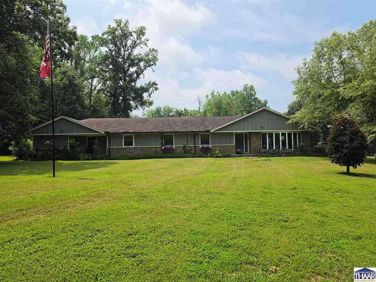 4 Acres of Land with Home for Sale in Brazil, Indiana