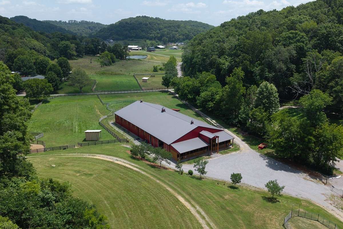 104 Acres of Improved Land for Sale in Gallatin, Tennessee