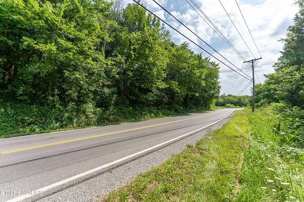 53 Acres of Land for Sale in Dandridge, Tennessee