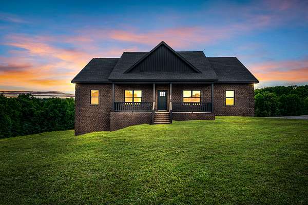 4.54 Acres of Land with Home for Sale in Red Boiling Springs, Tennessee
