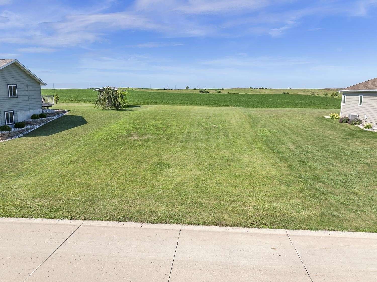 0.31 Acres of Residential Land for Sale in Lake Park, Iowa