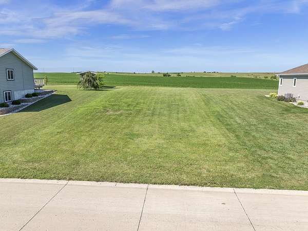 0.31 Acres of Residential Land for Sale in Lake Park, Iowa