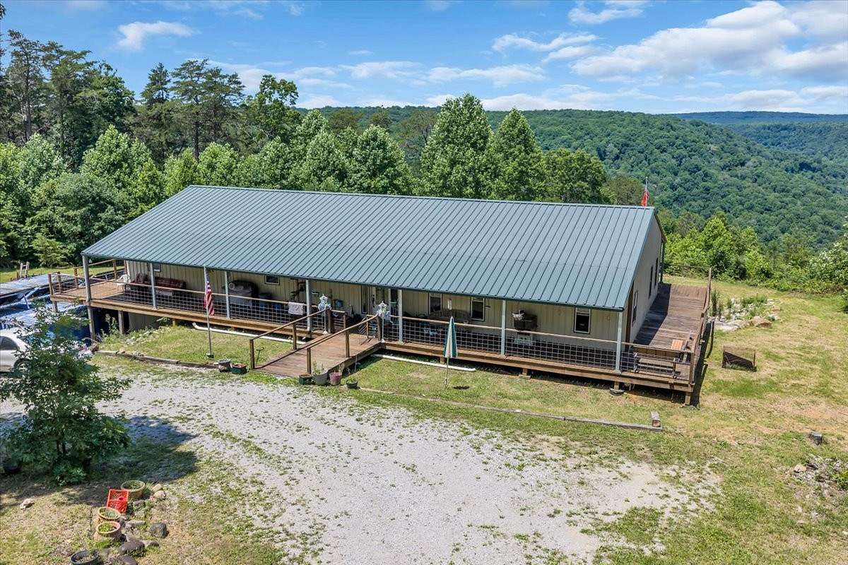 10.1 Acres of Land with Home for Sale in Whitwell, Tennessee