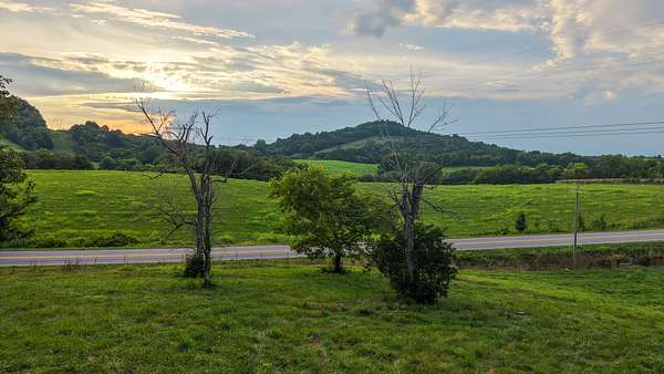 3.35 Acres of Residential Land for Sale in Shelbyville, Tennessee