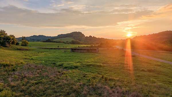 2 Acres of Residential Land for Sale in Shelbyville, Tennessee