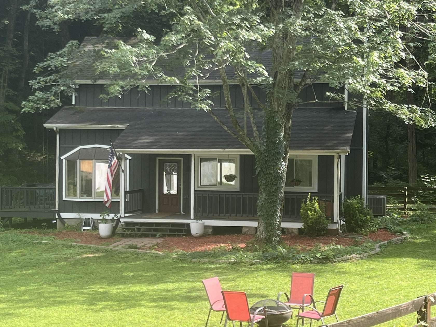 2.5 Acres of Land with Home for Sale in Ashland City, Tennessee