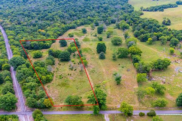 5 Acres of Land for Sale in Watertown, Tennessee