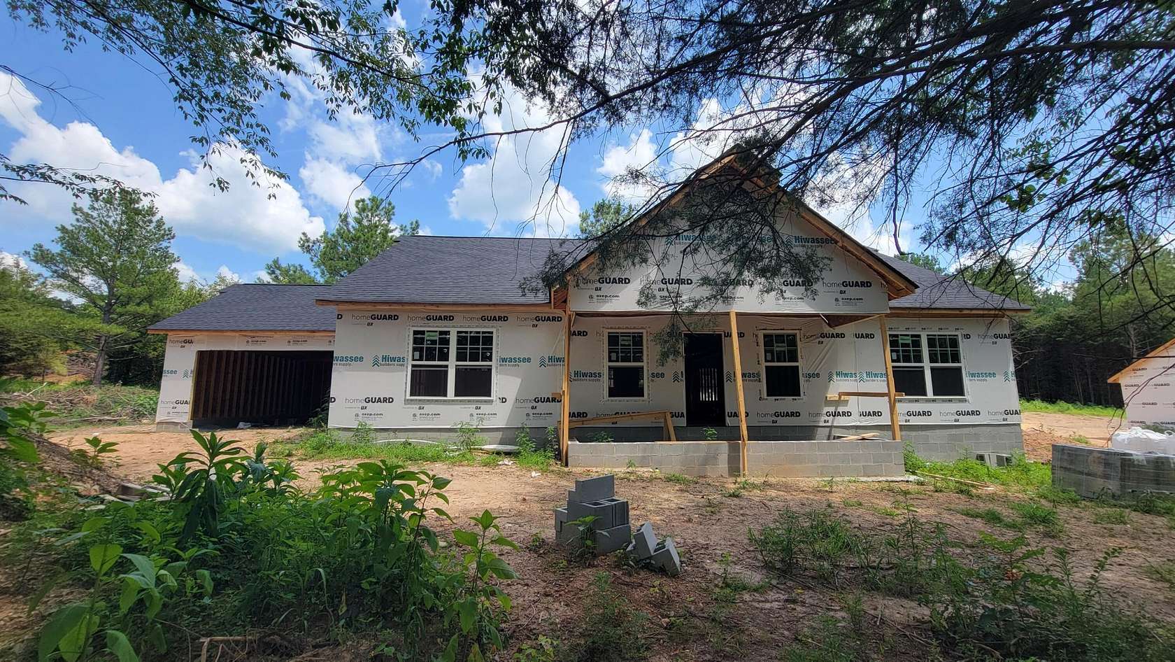 2 Acres of Land with Home for Sale in Harrison, Tennessee