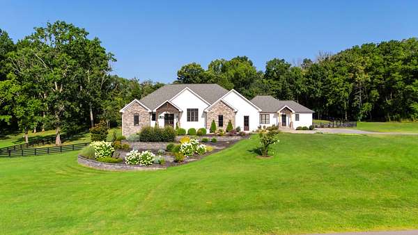 5 Acres of Land with Home for Sale in Franklin, Tennessee