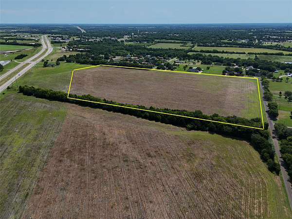 28.5 Acres of Agricultural & Residential Land for Sale in Cooper, Texas