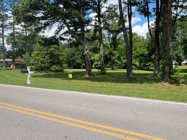 0.64 Acres of Residential Land for Auction in Manchester, Tennessee