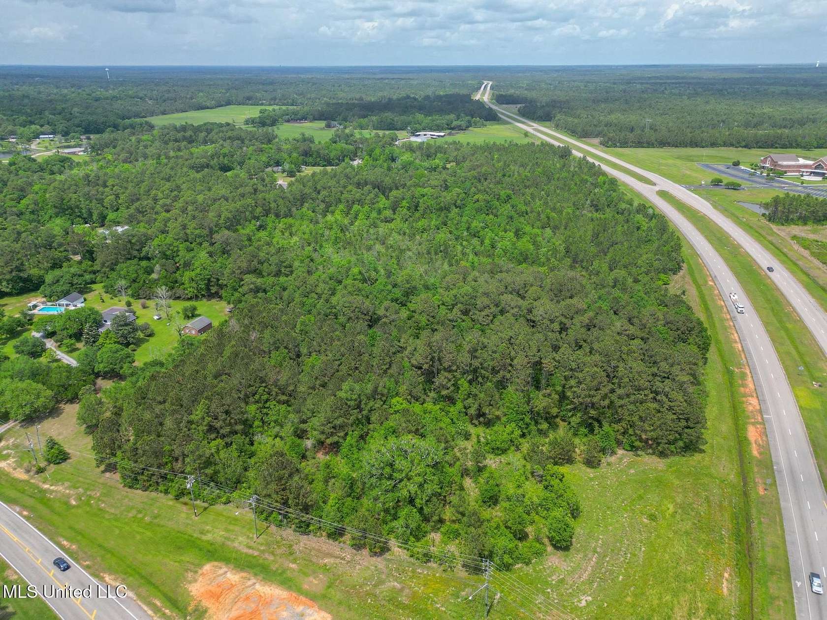 27.6 Acres of Commercial Land for Sale in Gulfport, Mississippi