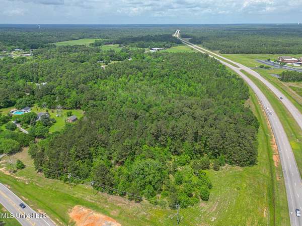 27.6 Acres of Commercial Land for Sale in Gulfport, Mississippi