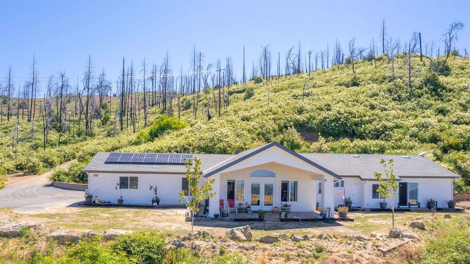 7 Acres of Land with Home for Sale in Shaver Lake, California
