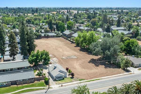 1.78 Acres of Land with Home for Sale in Fresno, California