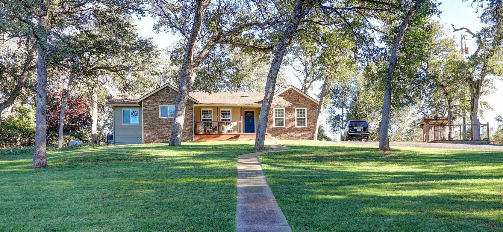 9.57 Acres of Land with Home for Sale in Cottonwood, California