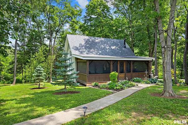 66.3 Acres of Improved Land for Sale in Elmwood, Illinois