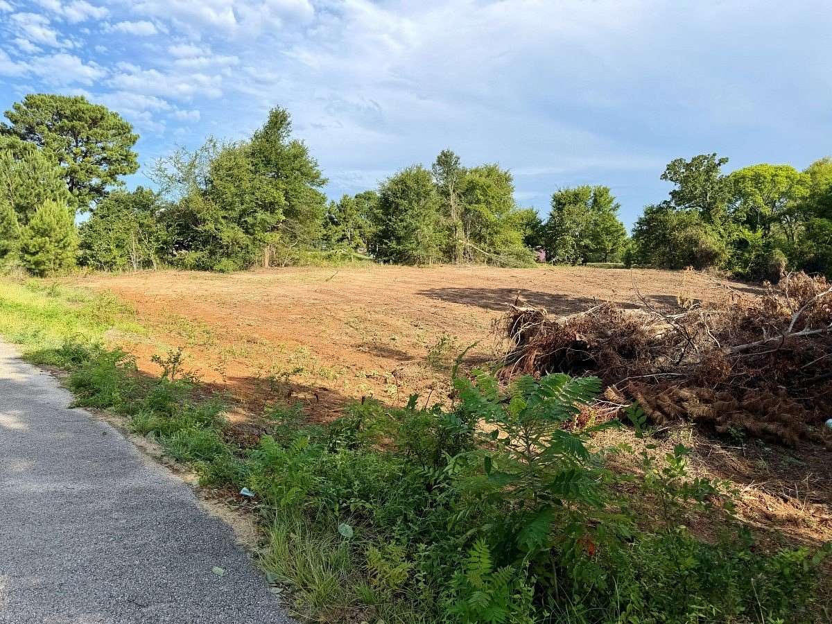 1.18 Acres of Residential Land for Sale in Lindale, Texas