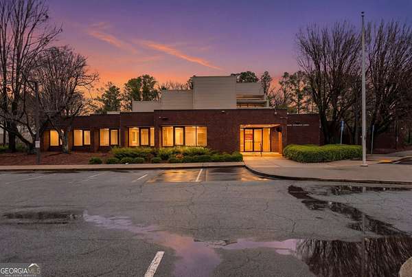 2.3 Acres of Improved Commercial Land for Lease in Atlanta, Georgia