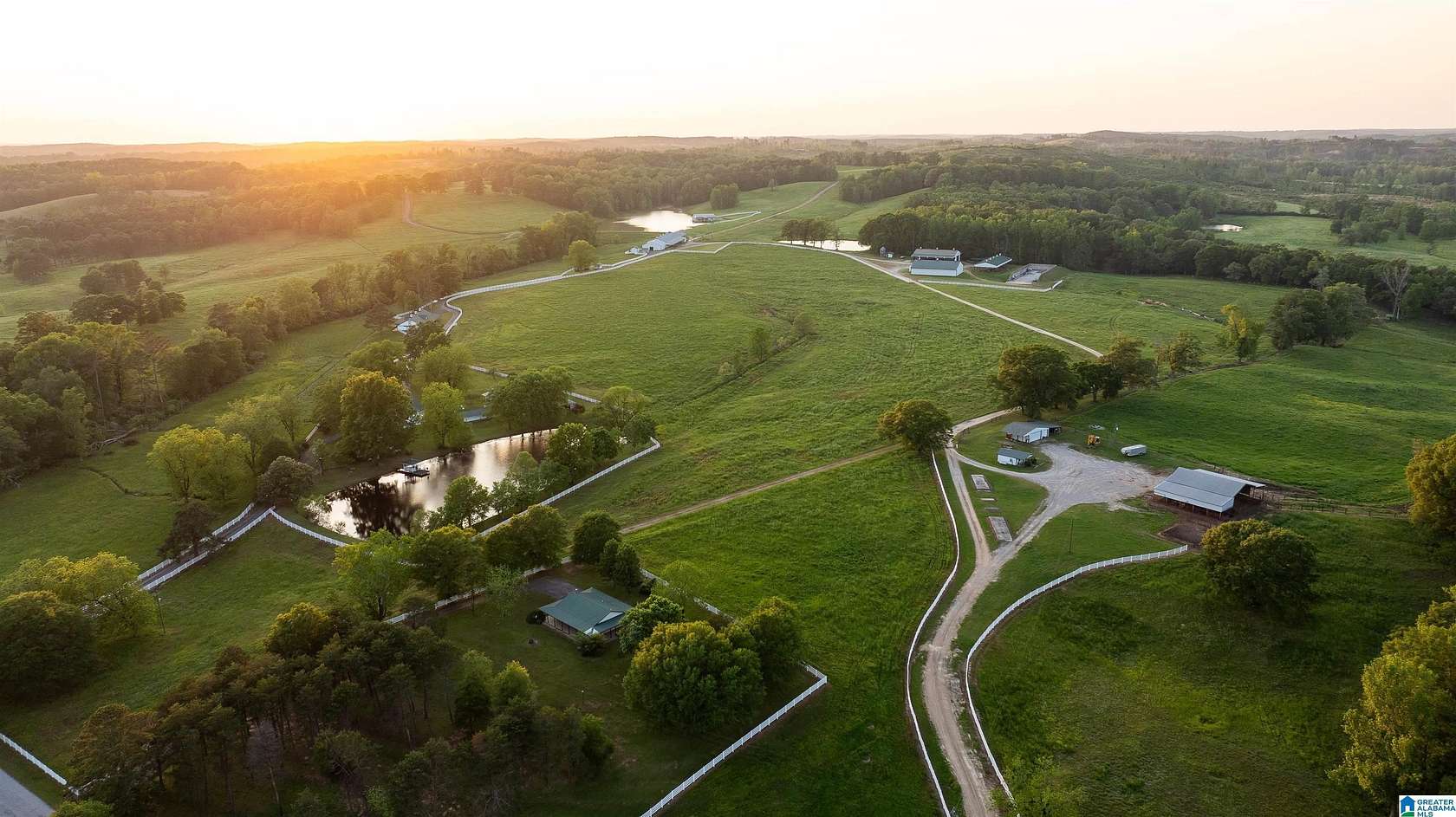 344 Acres of Agricultural Land with Home for Sale in Fayette, Alabama