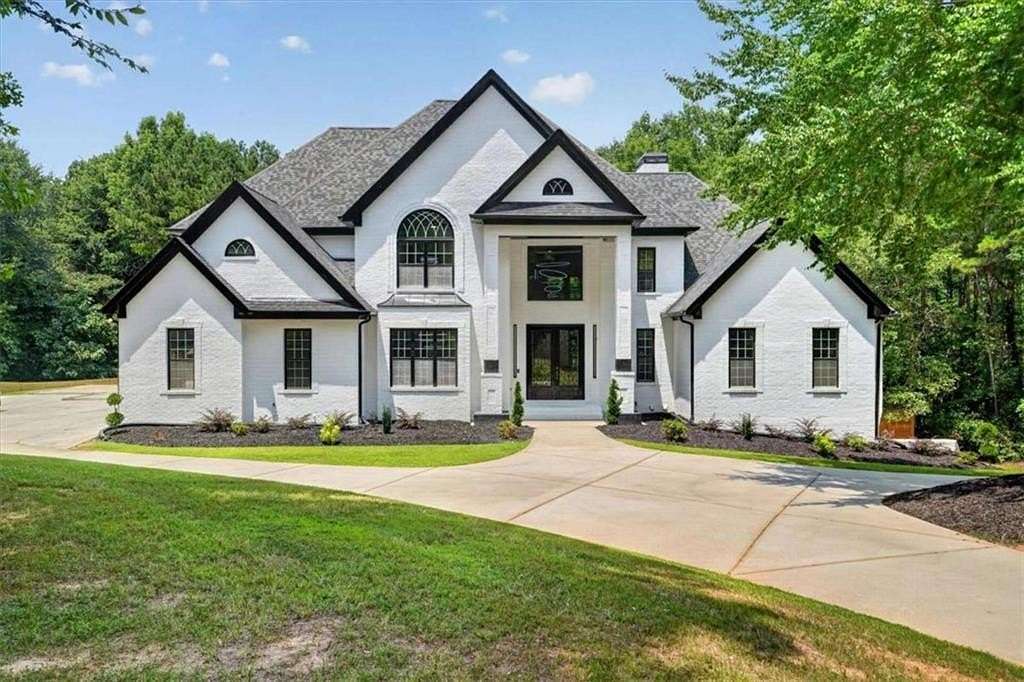 3.72 Acres of Land with Home for Sale in South Fulton, Georgia