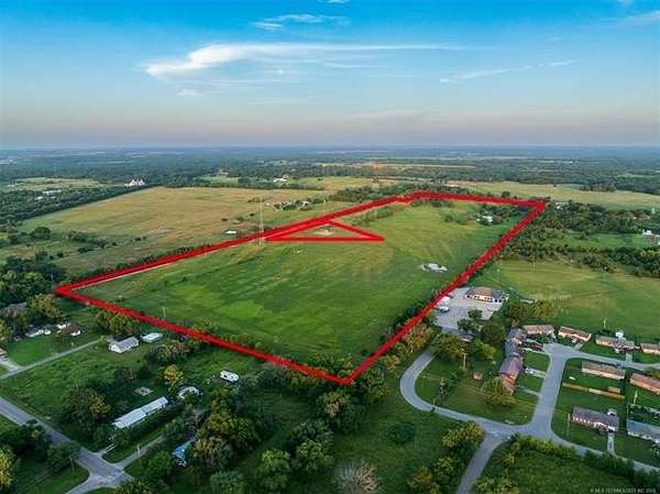 51.4 Acres of Land for Sale in Wetumka, Oklahoma