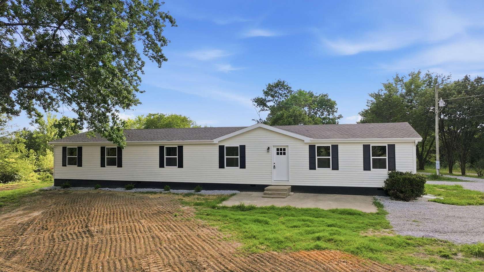 3 Acres of Land with Home for Sale in El Dorado Springs, Missouri