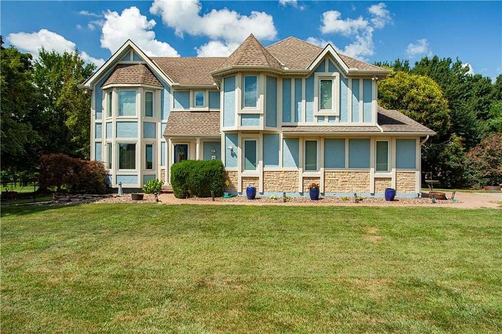 2 Acres of Land with Home for Sale in Lee's Summit, Missouri