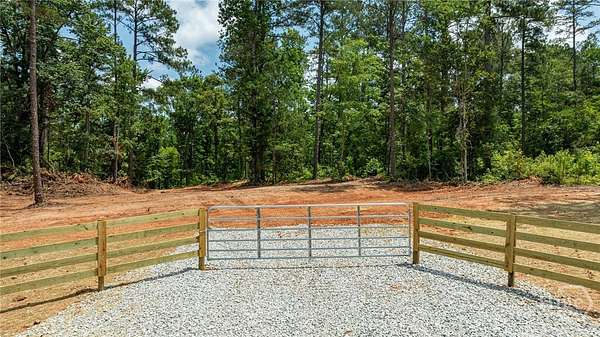 25 Acres of Recreational & Residential Land for Sale in Crawford, Georgia