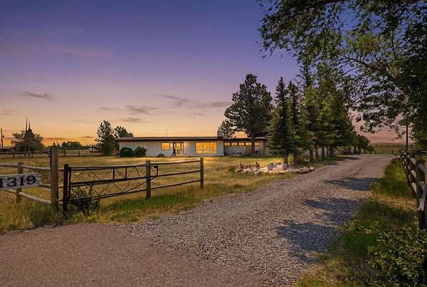2.5 Acres of Land with Home for Sale in Cheyenne, Wyoming