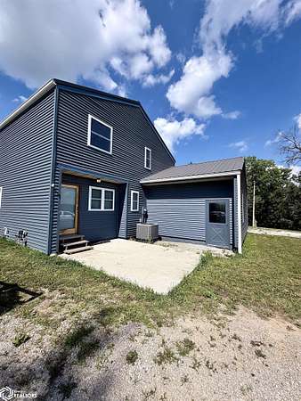 9.62 Acres of Land with Home for Sale in Centerville, Iowa