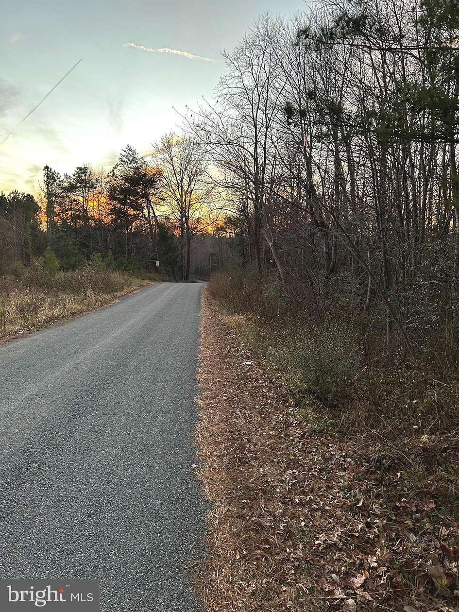 1.5 Acres of Land for Sale in Montross, Virginia