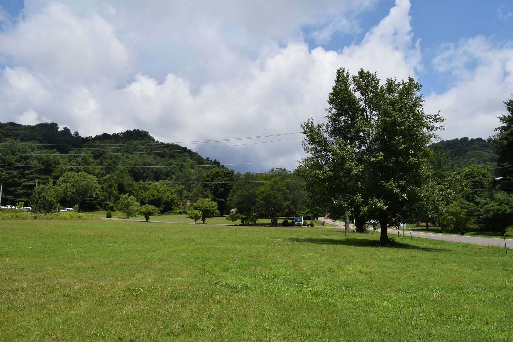 1 Acre of Mixed-Use Land for Sale in Rogersville, Tennessee