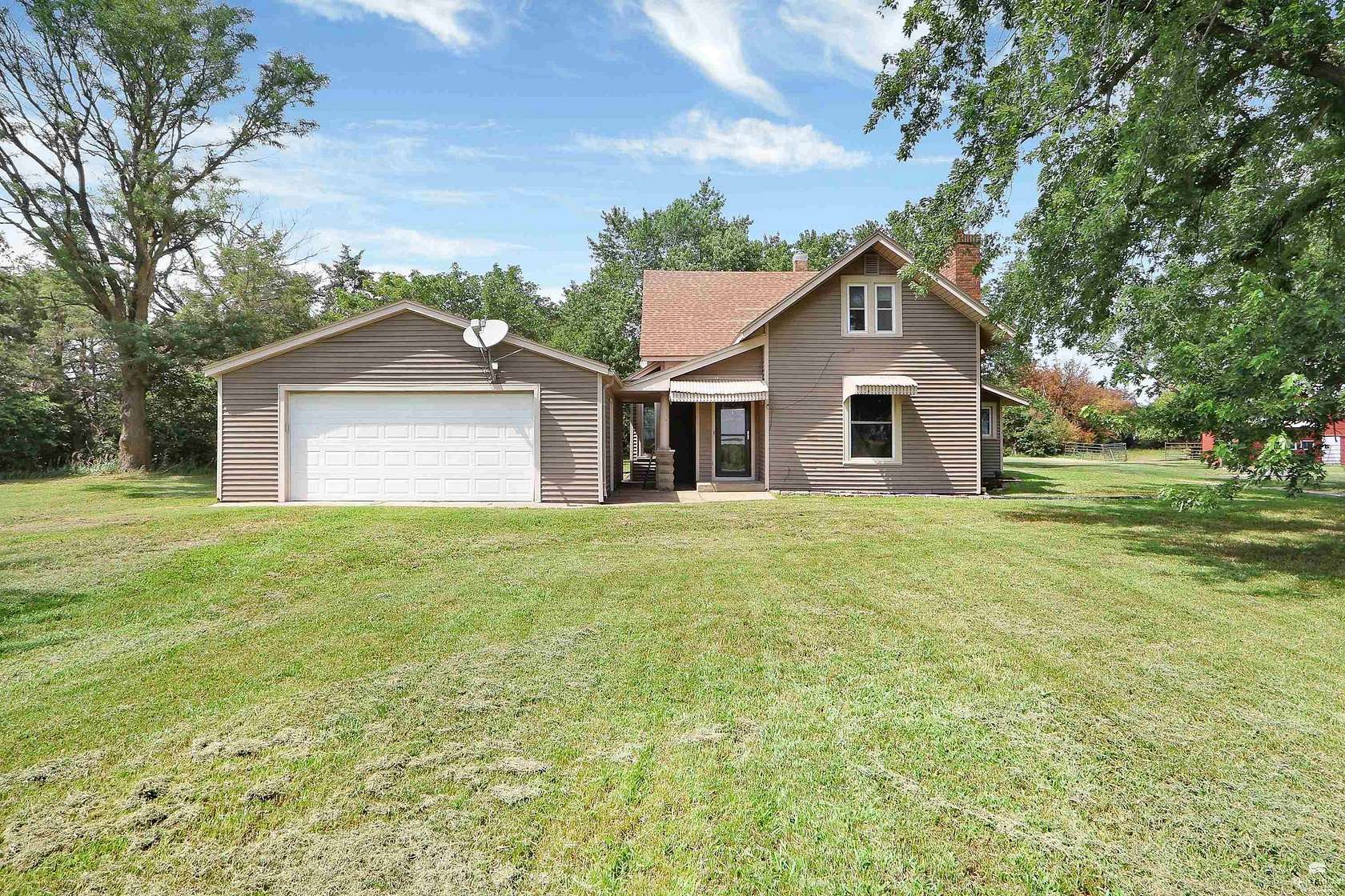 18.7 Acres of Land with Home for Sale in Navarre, Kansas