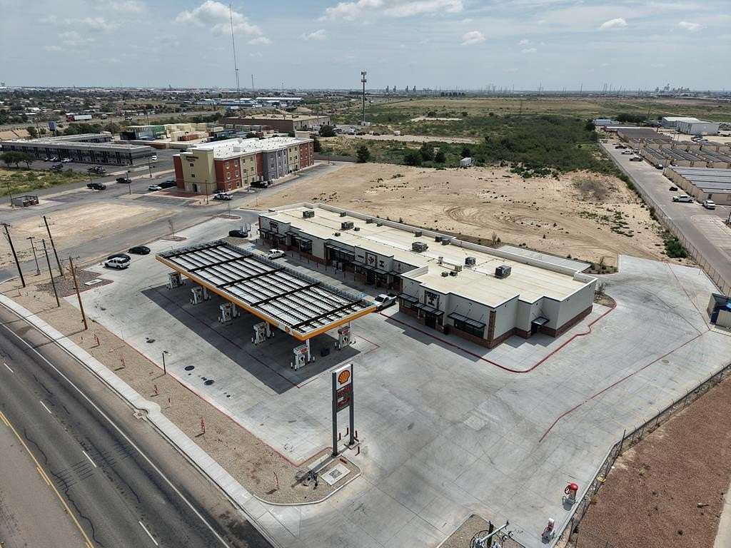 2.12 Acres of Improved Commercial Land for Sale in Odessa, Texas