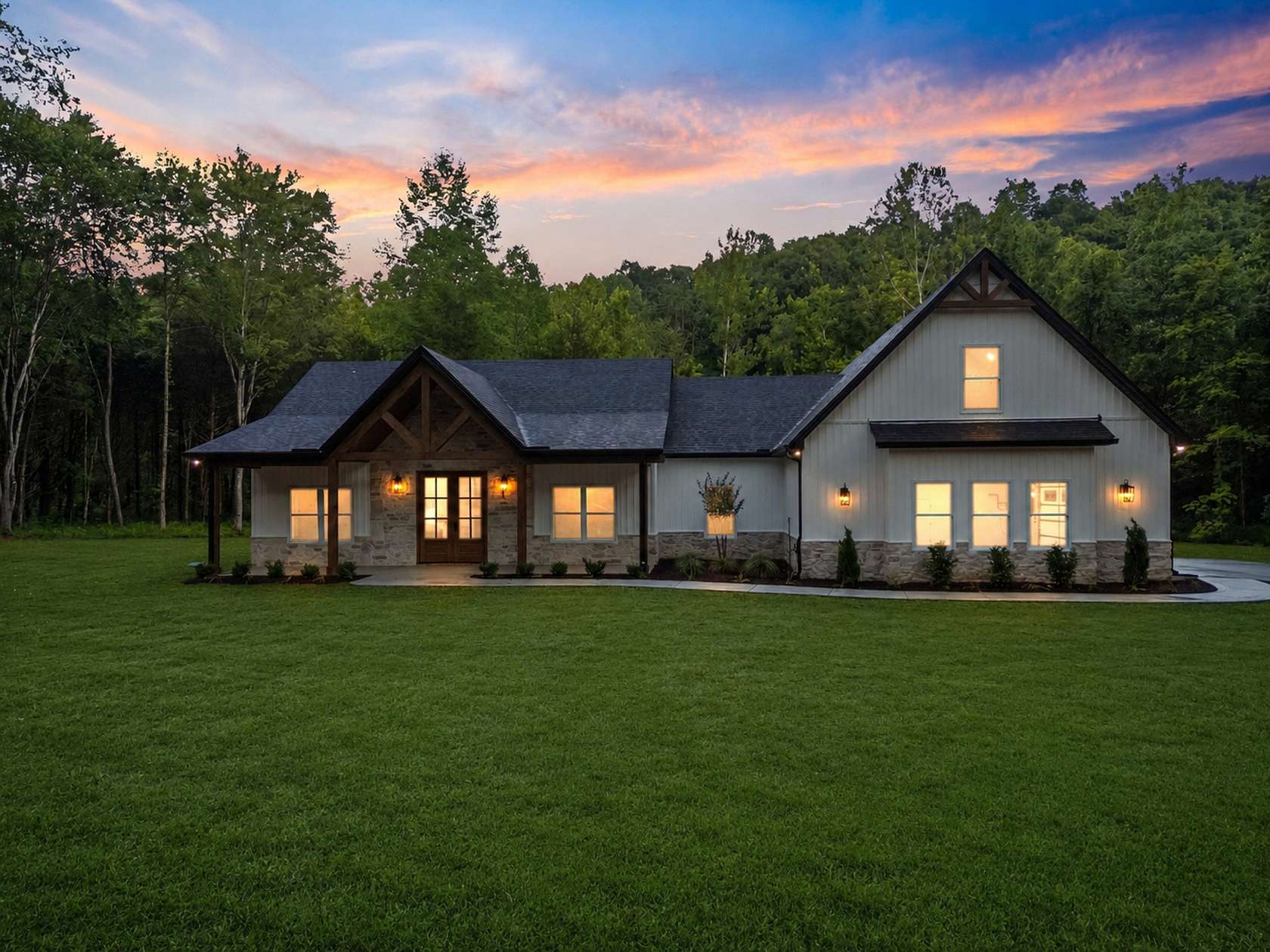 7.54 Acres of Land with Home for Sale in Dickson, Tennessee