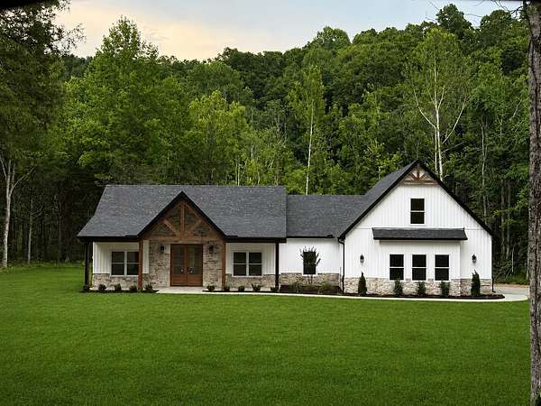 7.54 Acres of Land with Home for Sale in Dickson, Tennessee