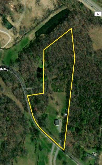 6.1 Acres of Land with Home for Sale in Westmoreland, Tennessee