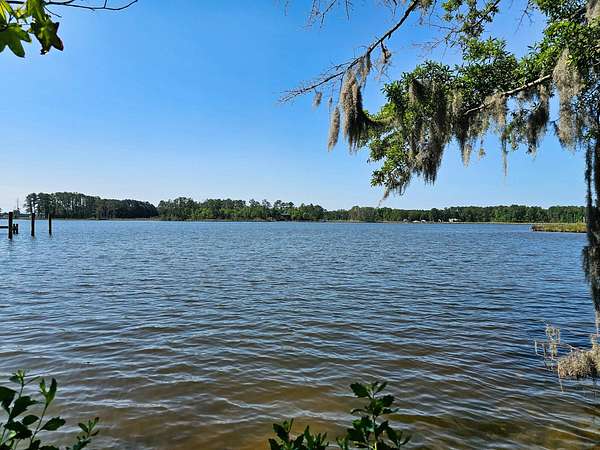 1.12 Acres of Residential Land for Sale in Pinetown, North Carolina