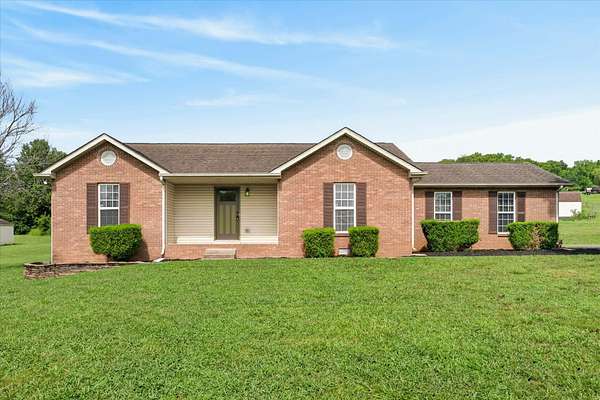 2.53 Acres of Land with Home for Sale in Clarksville, Tennessee