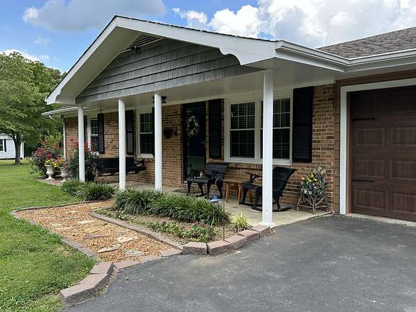 10 Acres of Land with Home for Sale in Cookeville, Tennessee