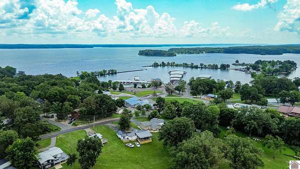 2.12 Acres of Improved Mixed-Use Land for Sale in Gilbertsville, Kentucky