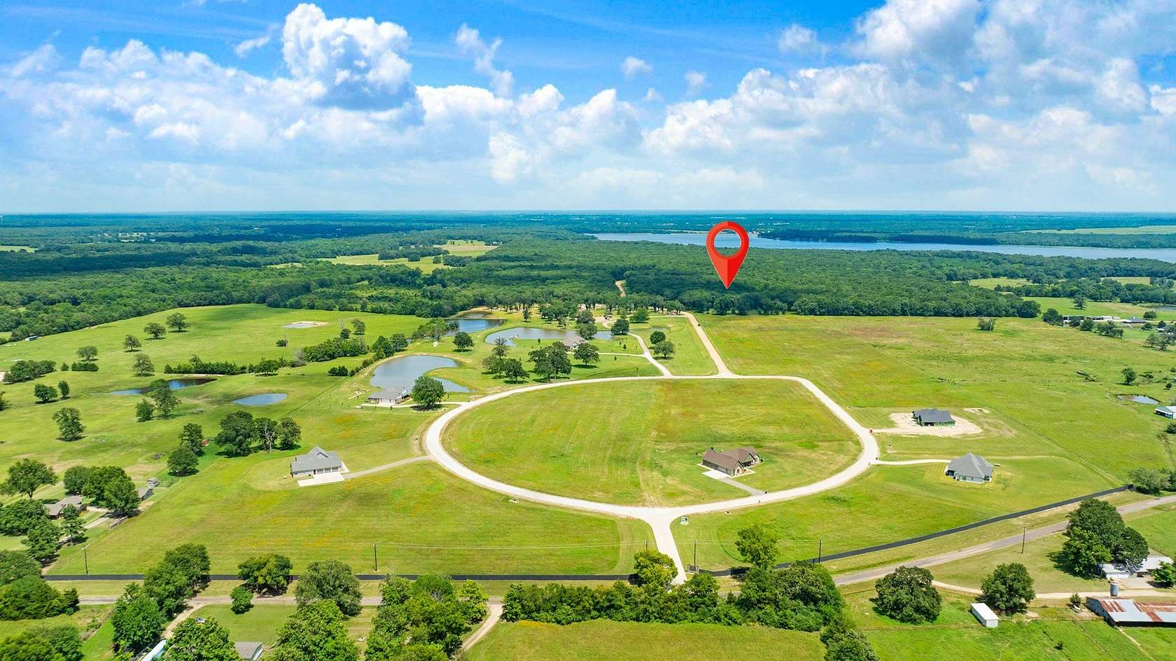 4.4 Acres of Residential Land for Sale in Paris, Texas